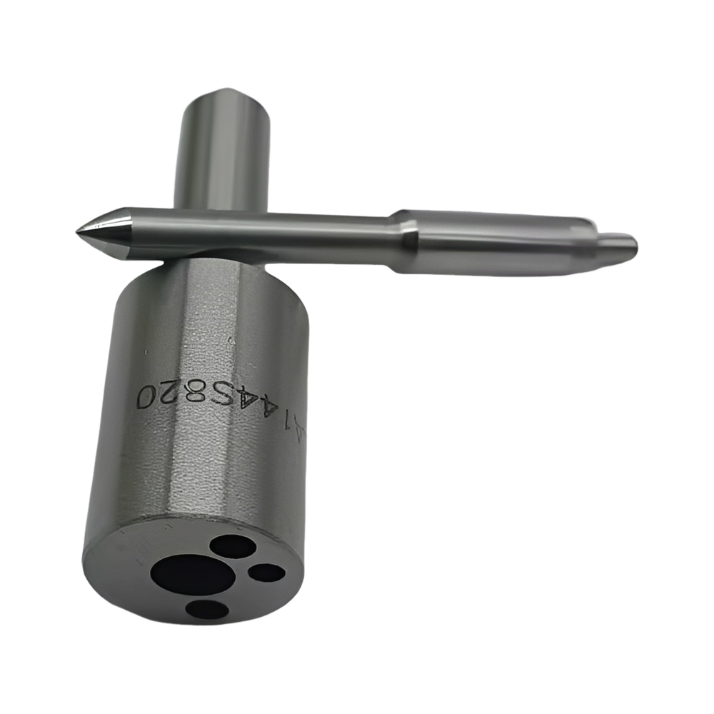Diesel Injector Nozzle DLLA144S820  for Mercedes-Benz OM 424 Diesel Engine (Bosch 0 433 271 414)