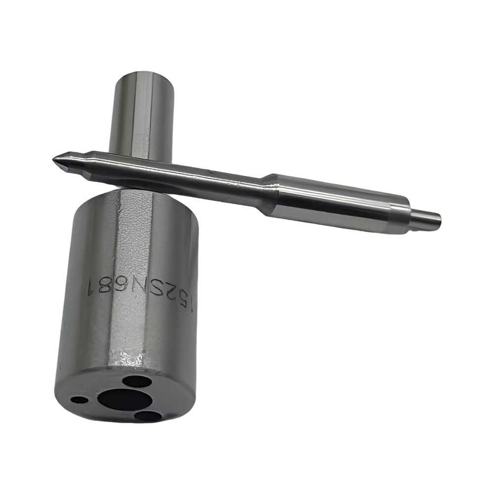 Diesel Injector Nozzle DLLA152SN681  for Nissan UD Truck RF8 Diesel Engine 105015-6810