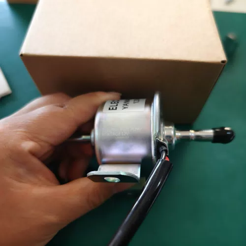 129612-52100 AM876266 Electric Fuel Pump 12V AT318139 for Yanmar 3TN100L 3TNV88 129612-52100 - image 4