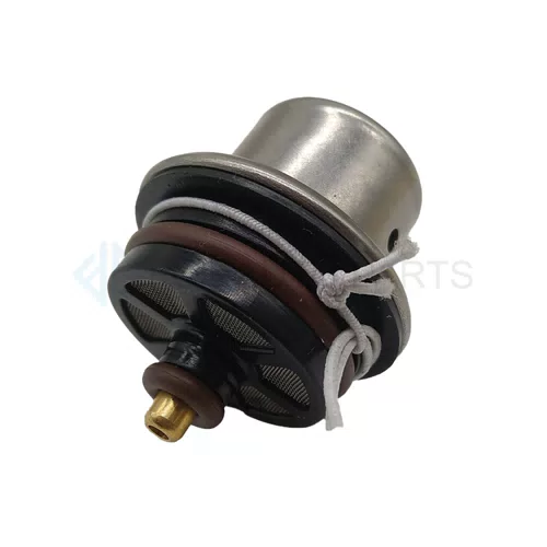 New High Quality Fuel Pressure Regulator for Toyota 1HC1400030