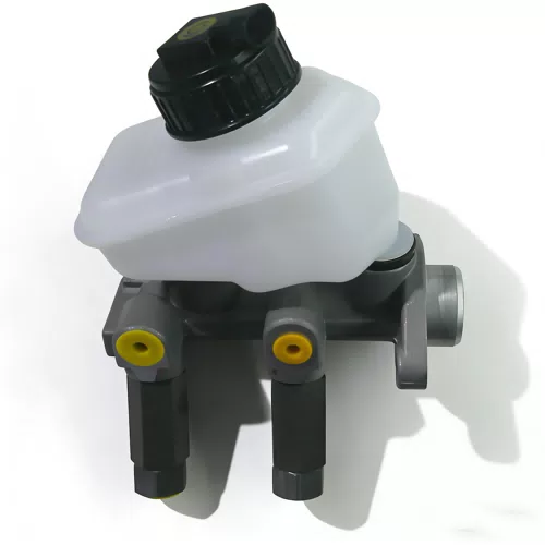 New Auto Parts Brake Master Cylinder for DAEWOO LANOS 1.3L/1.5L LANOS SALOON 1.3/1.5 426505 426296 427225 426253 426005 - image 2