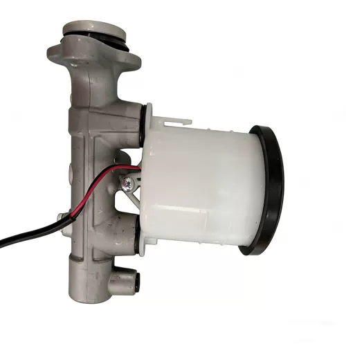 New Auto Parts Brake Master Cylinder 47201-16180 for Toyota Starlet 47201-16180 - image 3