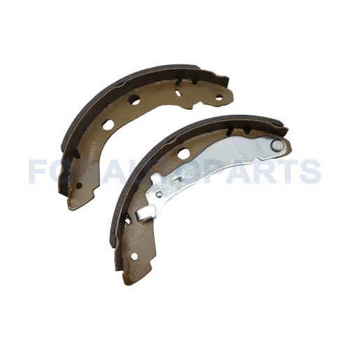 Spare Parts Rear Right Hand Brake Shoes and Pads for Nissan for Renault 7701207556 7701205517 - image 4