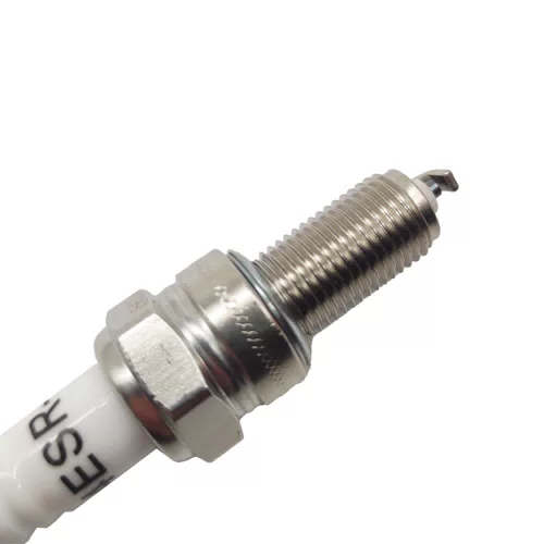 High Quality CR8E Motorcycle Spark Plug Bujias for Yamaha - image 6