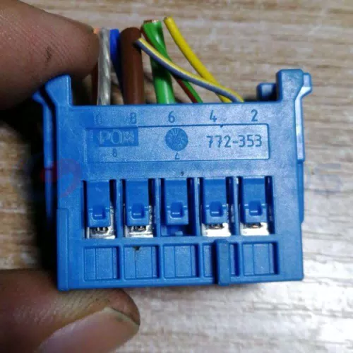 Car Connector For BMW For Oil Pump Module Plug 10-0016M-5 10 pins For Oil Pump Module CT10-0016M-4 - image 2
