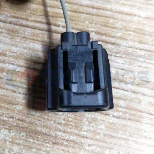 Car Connector For Land Rover intake air temperature sensor has two pins at the lower right of the slot CT2-0026M-12 - image 2