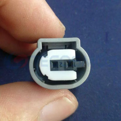 Car Connector For Mercedes-Benz For Two brake alarm wires Car Connector CT2-0076M-9