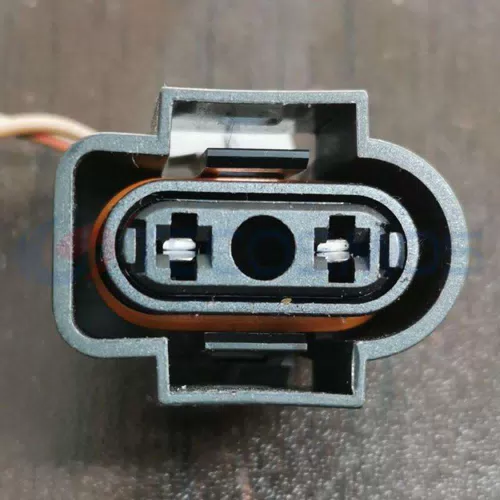 Car Connector for Audi Expansion Flask 7M0973202 2 Pins CT2-0083M