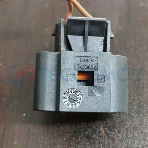 Car Connector for Audi Expansion Flask 7M0973202 2 Pins CT2-0083M - image 2