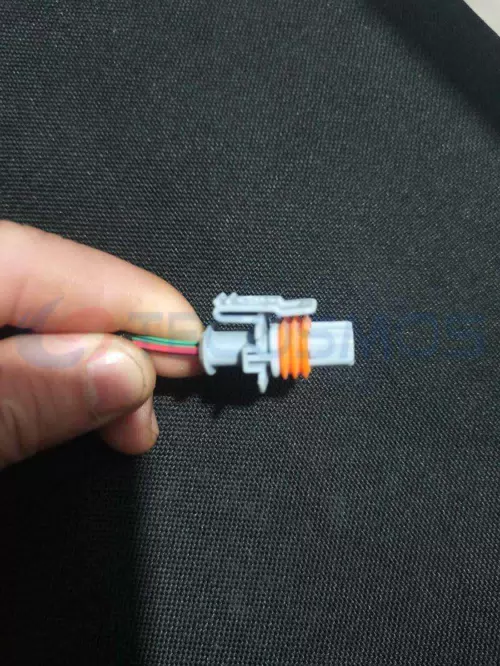 Car Connector for Wider at Top and Narrower at Bottom 2 Stitches Without an Outer Cover CT2-0093M-8 - image 3