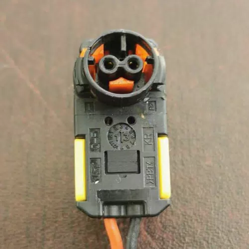 Car Connector for Sensor Plug Has 2 Pins Without Clips CT2-0151M-14