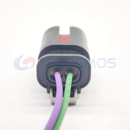 Auto PartsVVT Solenoid Valve with Lower Slot and Right Positioning Slot for Car 2-pin Female CT2-0285m-3 - image 5