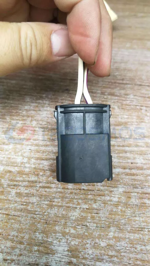 Car Connector for BMW Gasoline Pump Plug with 2 Pins CT2-0299M - image 2
