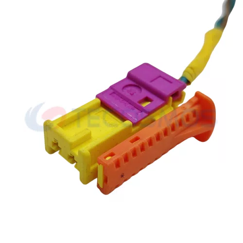 Auto Parts Perforated Fuel Injector Harness Push Electrical Plug Suitable for Buick Female 2P CT2-0332M - image 2