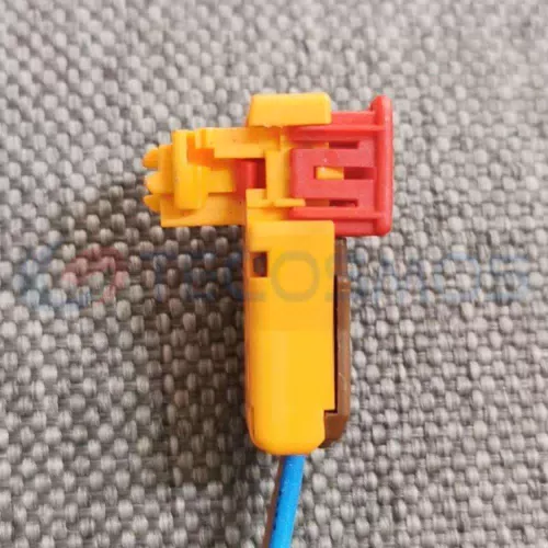 Car Connector for Sensor Plug Has Two Orange Pins CT2-0340M-2