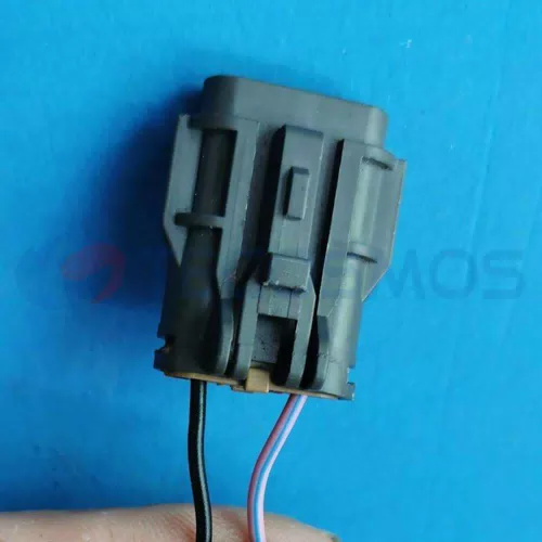 Car Connector For Hyundai Tucson has a 3pin taillight plug CT3-0065M - image 2