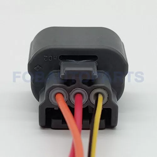 CT3-0090M Connector Wire 3pin Female for Honda Daytime Running Lights - image 3