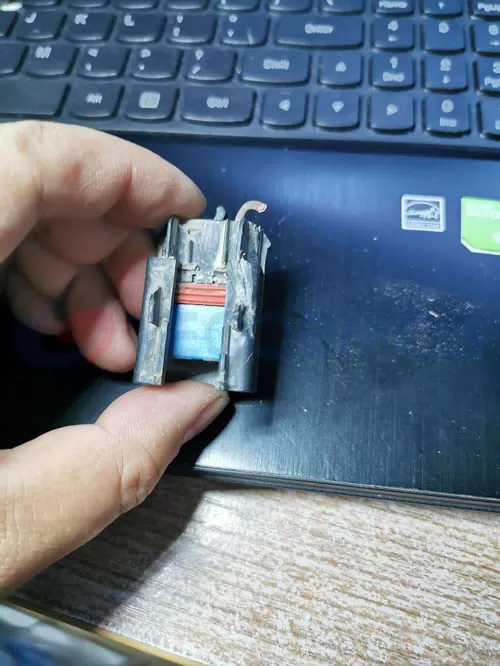 Car Connector for Dodge Crankshaft for Maserati Oil Pressure Sensor with 3 Pins CT3-0203M-1 - image 2