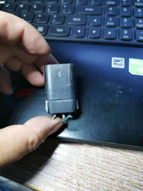 Car Connector for Dodge Crankshaft for Maserati Oil Pressure Sensor with 3 Pins CT3-0203M-1 - image 3