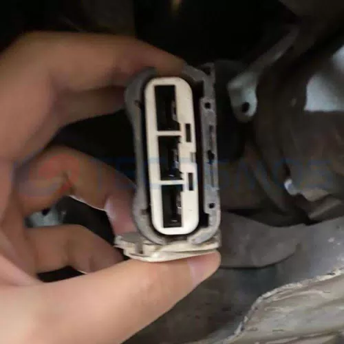 Car Connector For Mazda steering gear power pump with 3 pins CT3-0219M