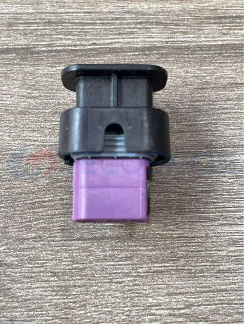 Car Connector for Tesla for Tesla radar Has Three Pins CT3-0224M-3 - image 4