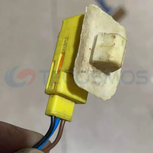 Car Connector For Sensor Yellow 8J0972576 has 3 pins CT3-0240G - image 2