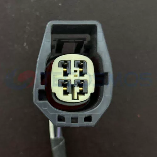 Car Connector For data repeats and is pending for 4 stitches CT4-0028M-2