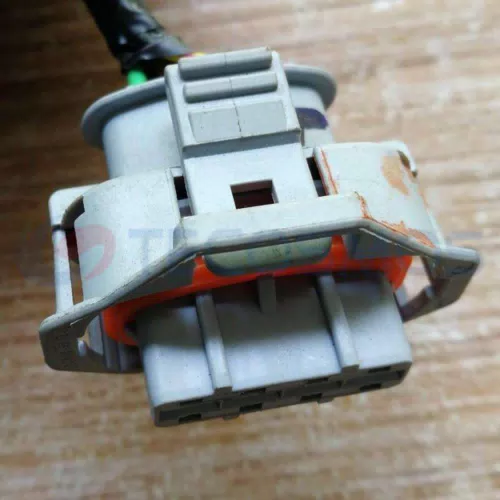 Car Connector For Four stitches wider at top and narrower at bottom CT4-0045M-1 - image 2