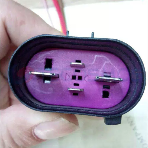 Car Connector For Volkswagen For electronic fan socket 1J0906444 4 pins CT4-0077G