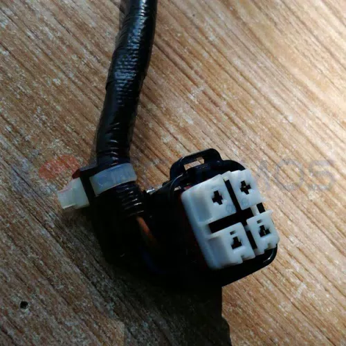 Car Connector For Toyota gasoline pump plug 82824-33760 4 pins CT4-0080M-1 - image 3