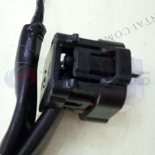 Car Connector For Mazda 6B70B50 gasoline pump plug with 4 pins CT4-0080M - image 2