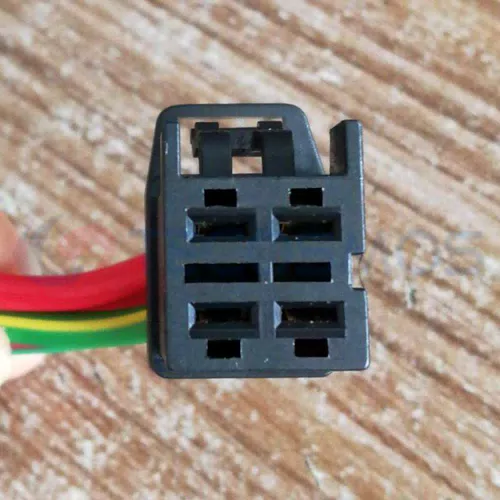 Car Connector For BMW gasoline pump control module plug 6931884-05 4pin CT4-0148M-1