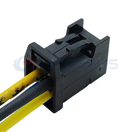 Waterproof Wire Connector Oil Pump Cable Harness Car Housing Connector for BMW 4pin Female CT4-0148M - image 2