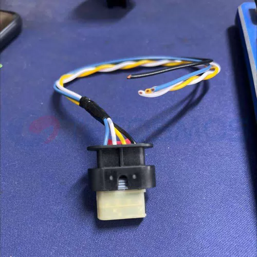 Car Connector For Great Wall For Tesla 4pin CT4-0161M-4 - image 3