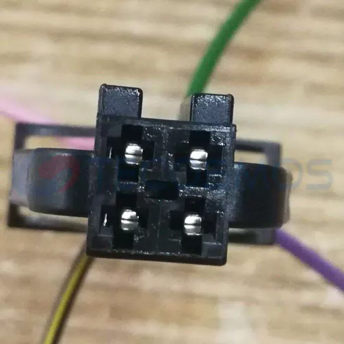 Car Connector For Volkswagen 3b0972722 Small two braids with 4 stitches CT4-0166M