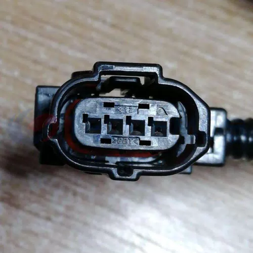 Car Connector For Honda For Toyota plug 8282133690 4 pins CT4-0246M-1