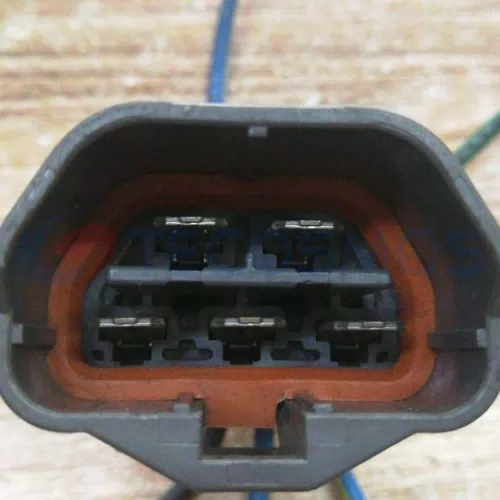 Car Connector For 5pin plug For Iveco For air conditioning fan CT5-0053G