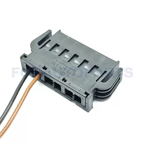 CT6-0007M Connector Wire 6pin Female for Volkswagen Bora Tail Light Plug Sunroof Motor Plug 893971636 - image 4