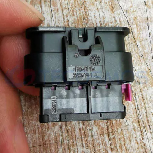 Car Connector For BMW original taillights have six ribbed pins CT6-0016M-2 - image 4
