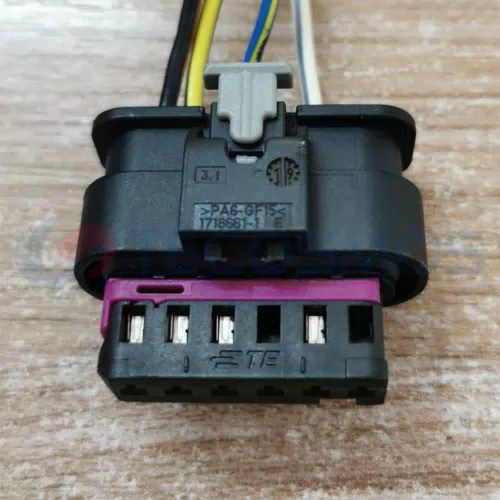 Car Connector For BMW 3 Series taillights has 6 pins in reverse positioning slot of which is connected to connector... - image 2
