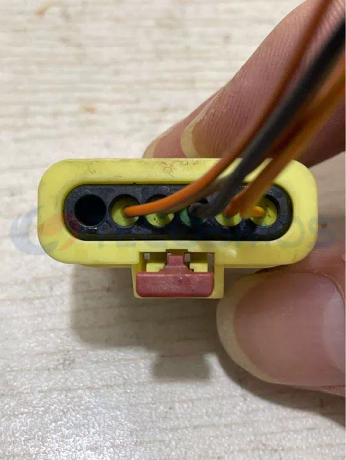 Car Connector For radar has one dead hole and six pins CT6-0016M-8 - image 3