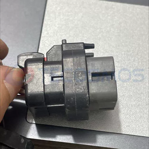 Car Connector For throttle valve has six stitches CT6-0199M-1 - image 2