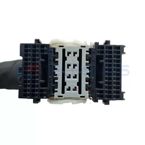 Automotive Waterproof Wire Harness Connector Plug for 78 pin Female CT76-0002M