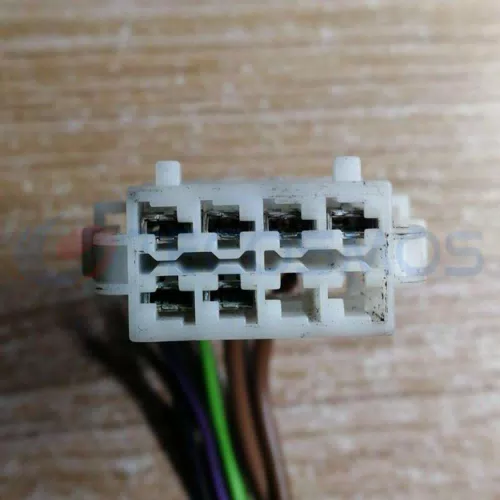 Car Connector For Mercedes-benz 0405457928 can be modified with black taillights of 8 pins CT8-0007M-5