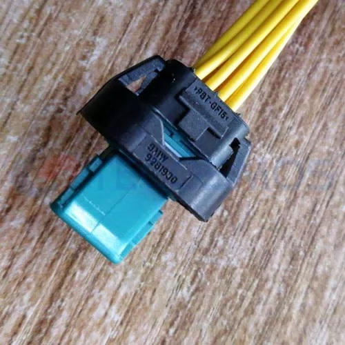 Car Connector For Mercedes-Benz and For BMW Blue 8pin rearview camera plug CT8-0110M-1 - image 2