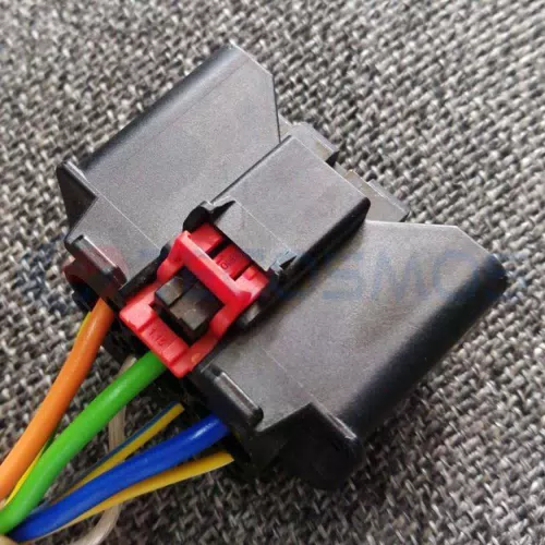 Car Connector For 8pin plug For BMW gasoline pump CT8-0122M - image 2