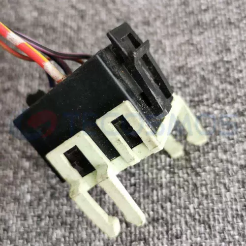 Car Connector For BMW For relay holder with 9 pins CT9-0024M-1 - image 4