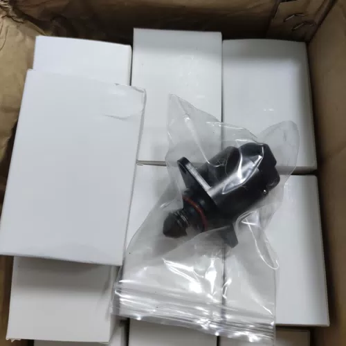 Engine Assembly idle air control valve A95267 17102851 - image 3