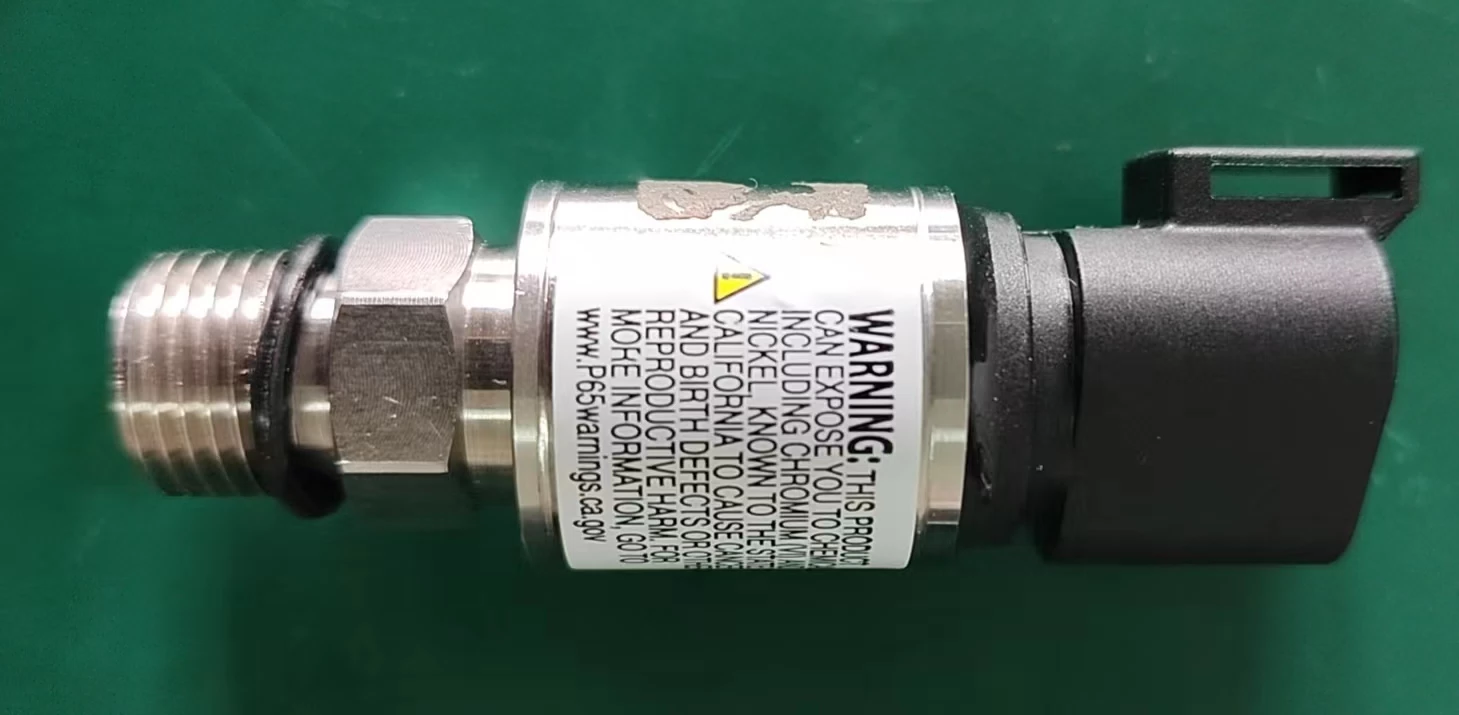 Oil pressure sensor 