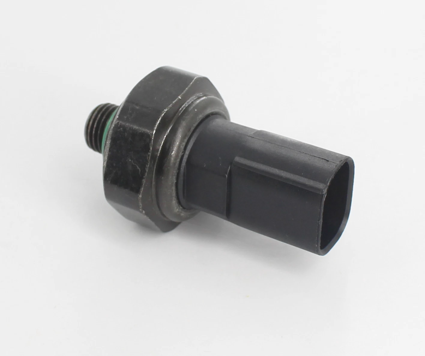 Oil pressure sensor A0045429018, 2205420118, 0045429018